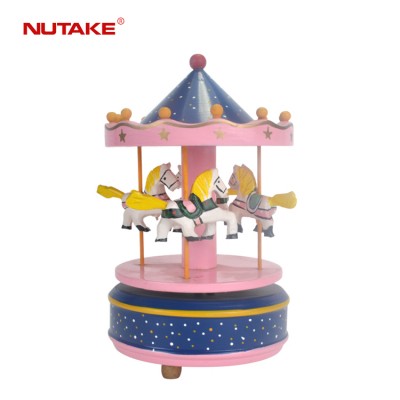 Design and melody can be customized wooden wind up music box carousel