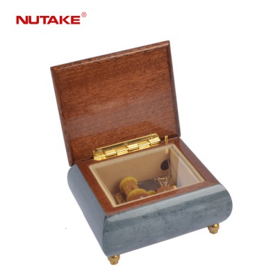 Luxury polishing finished wooden music box souvenir